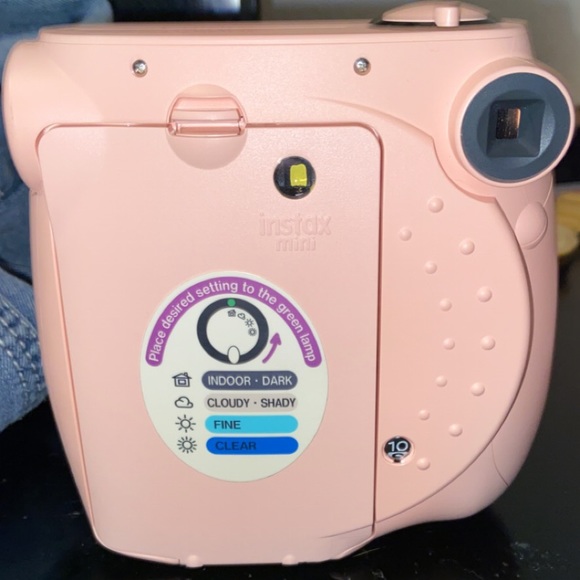 Pink Polaroid camera and photo album - Picture 5 of 8